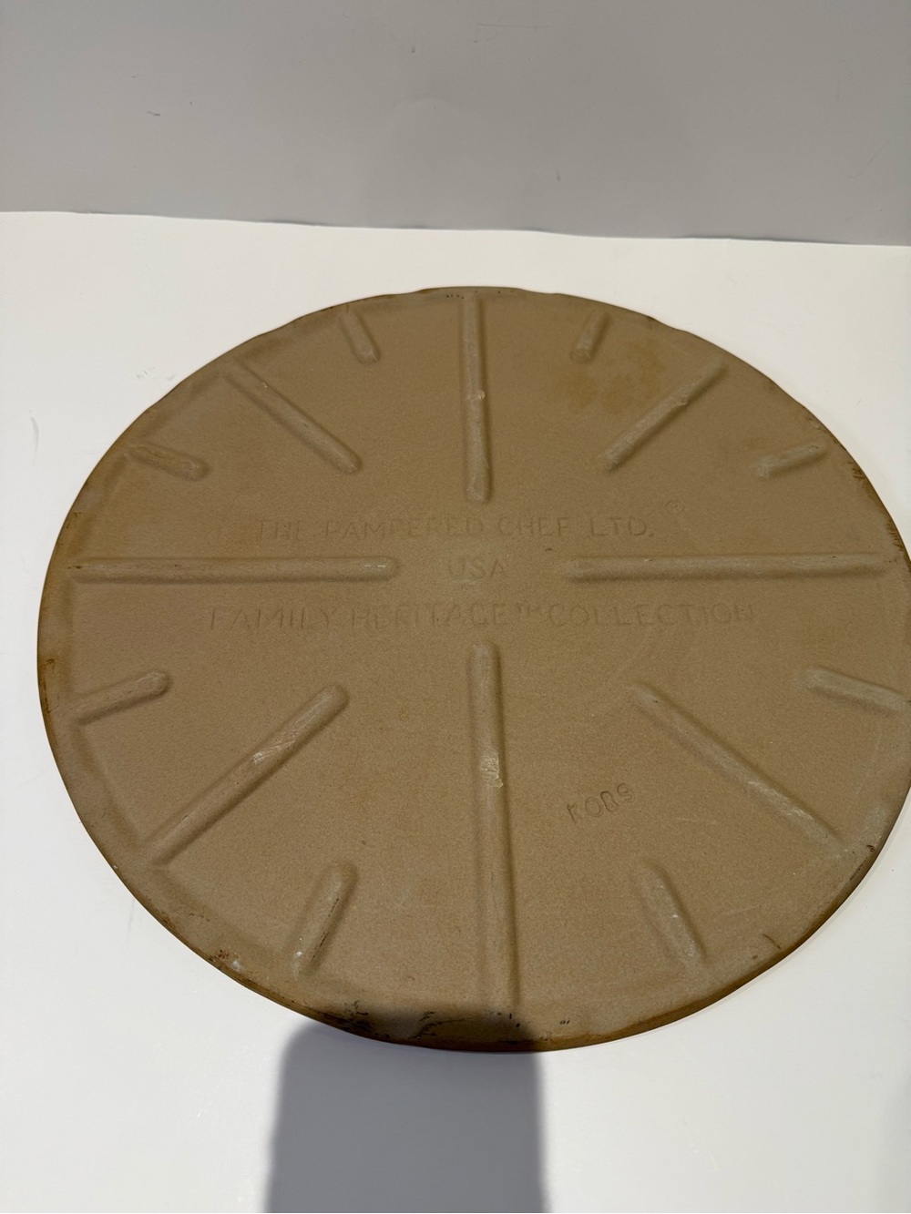 The Pampered Chef Round Ceramic Pizza Baking Stone | Natural Stoneware Dish - Picture 2 of 2